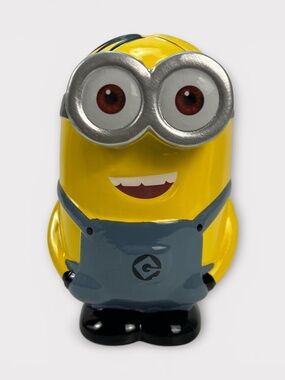 Despicable Me Minion Ceramic Coin Piggy Bank Universal Studios Kids Movie Decor